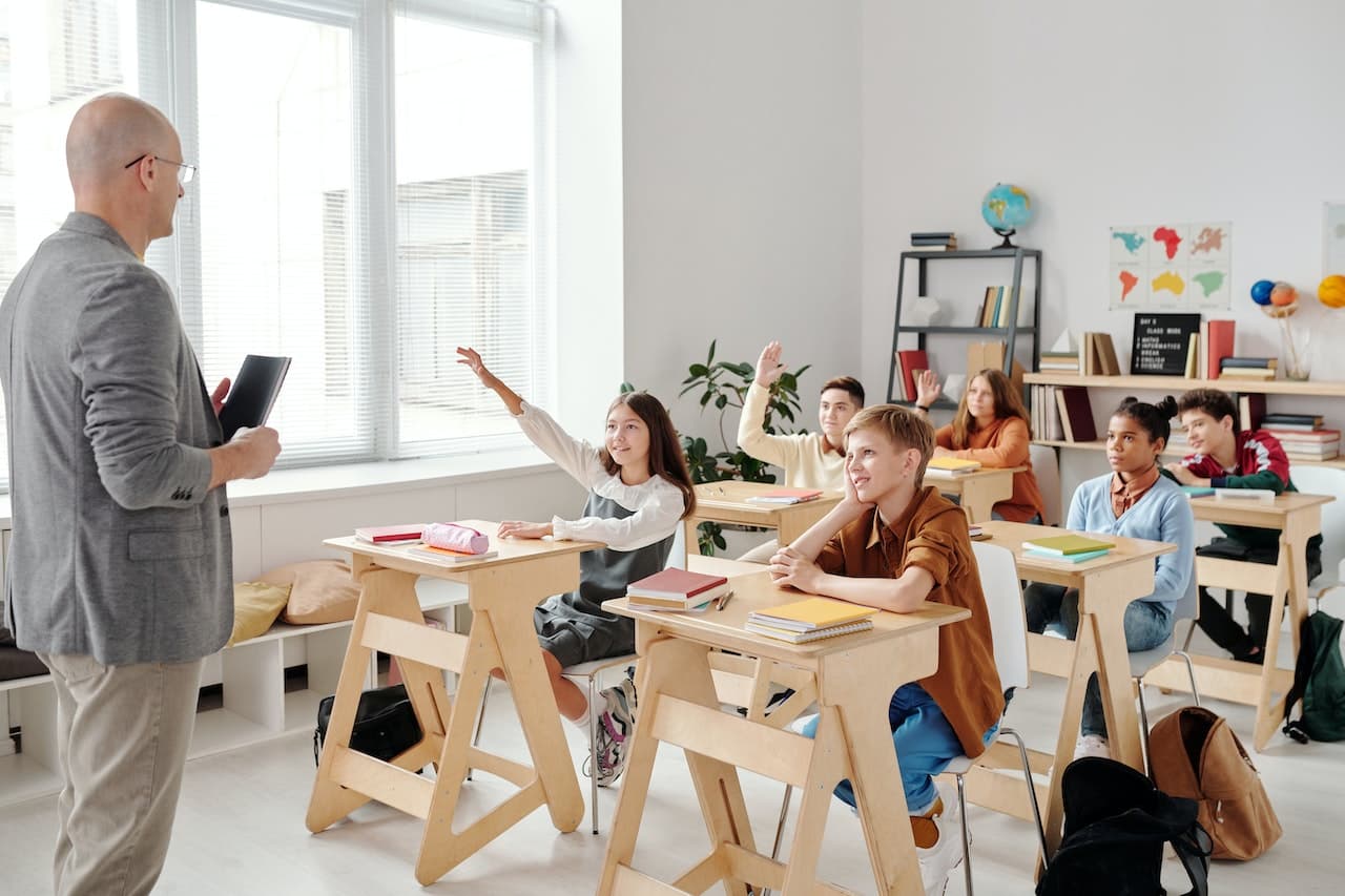 Фразеологизмы: примеры, значения и виды фразеологизмов для НМТ 2025 | BUKI School